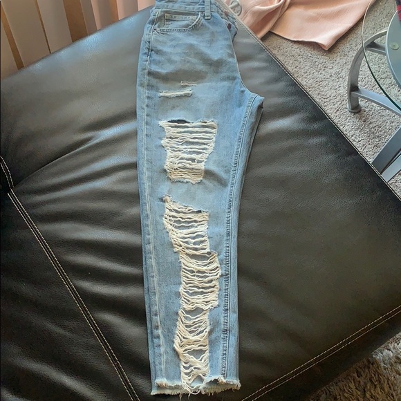 Distressed denim size 0 - Picture 2 of 5